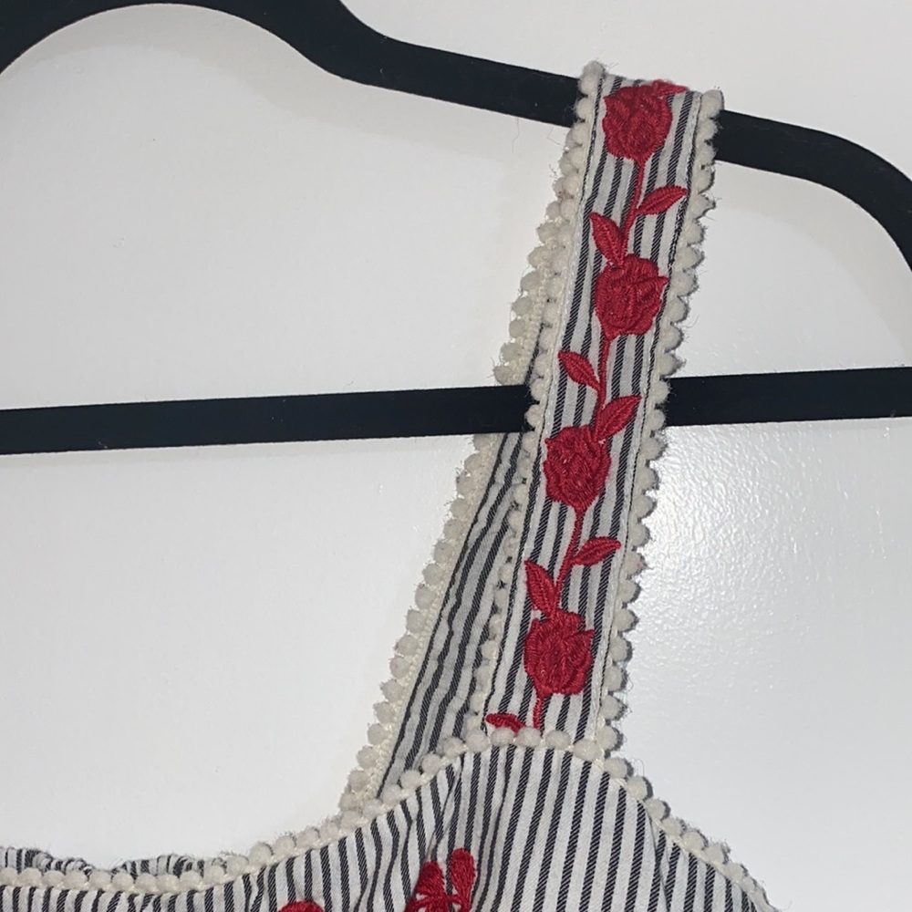 Top - Picture 3 of 4